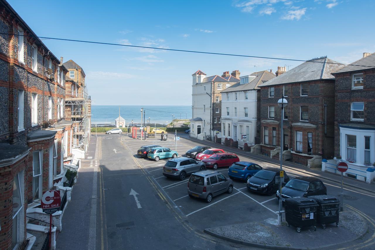 Apartmán Fantastic Sea View, 1 Bed Sleeps 2 Broadstairs Exteriér fotografie