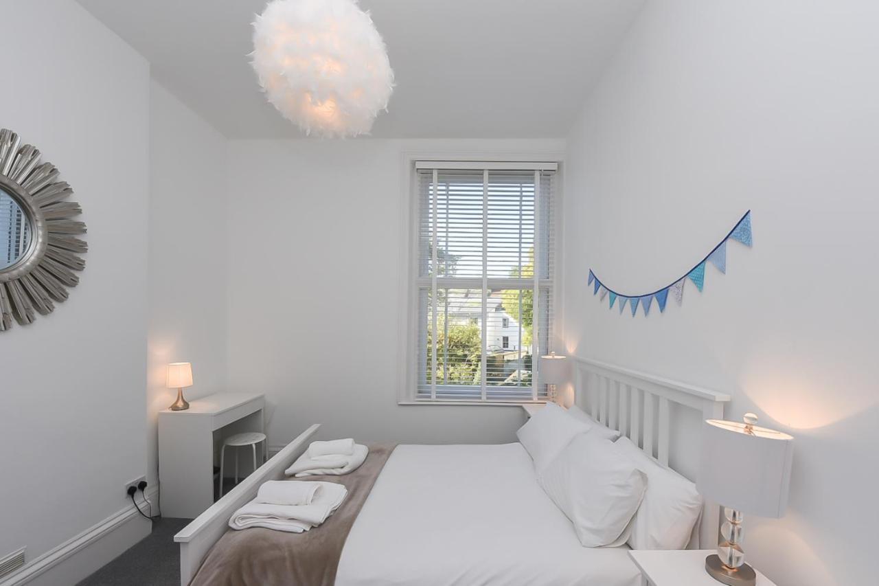 Apartmán Fantastic Sea View, 1 Bed Sleeps 2 Broadstairs Exteriér fotografie